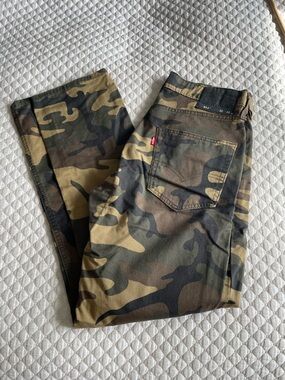 Levi's Men’s Camouflage Cargo Pants - Olive/Brown/Black